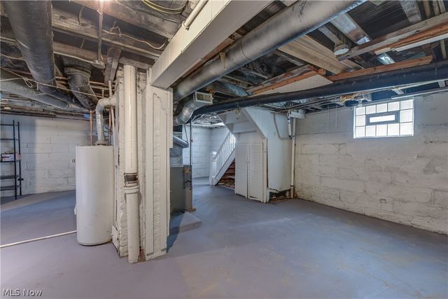 4256 W 22nd Street, Cleveland, OH 44109