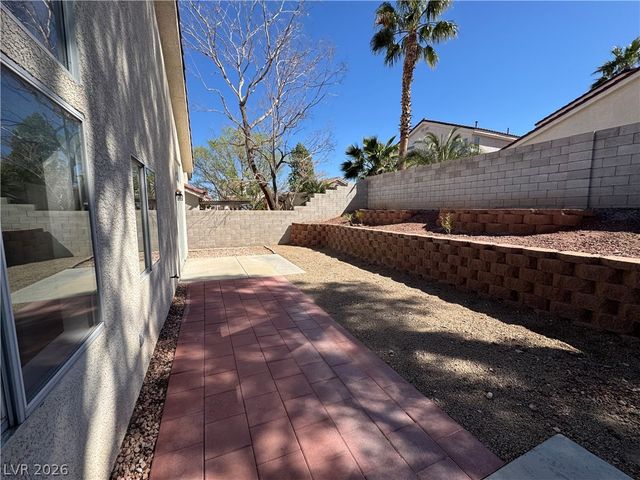 14 MESQUITE VILLAGE Circle, Henderson, NV 89012