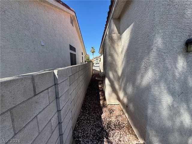 14 MESQUITE VILLAGE Circle, Henderson, NV 89012