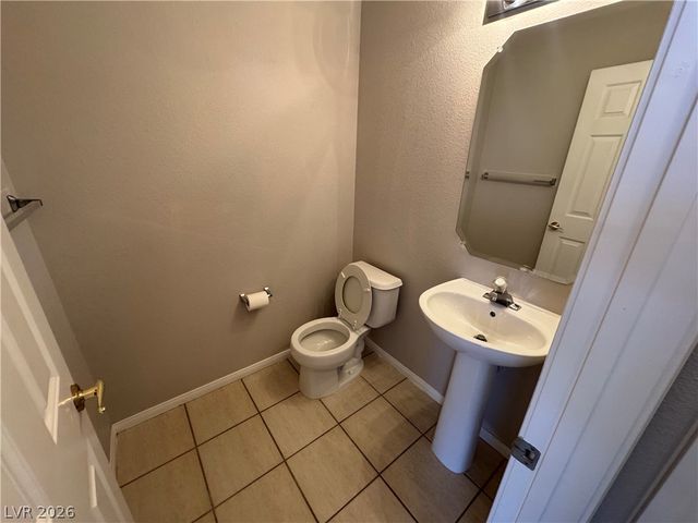 14 MESQUITE VILLAGE Circle, Henderson, NV 89012