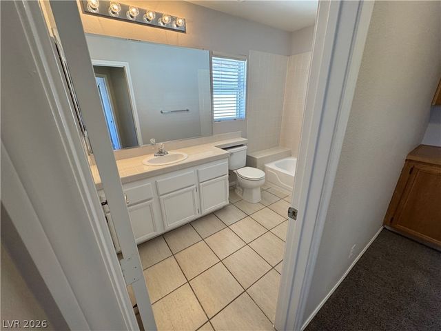 14 MESQUITE VILLAGE Circle, Henderson, NV 89012