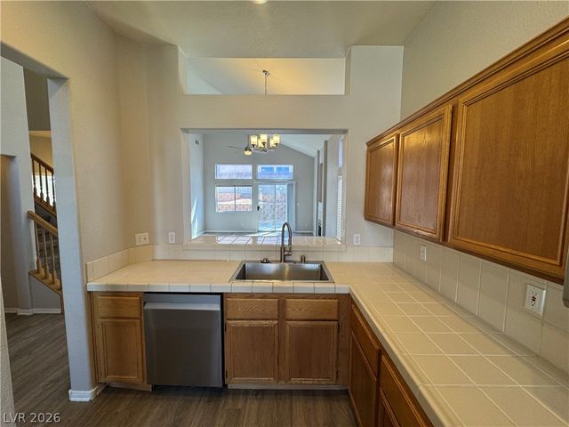 14 MESQUITE VILLAGE Circle, Henderson, NV 89012