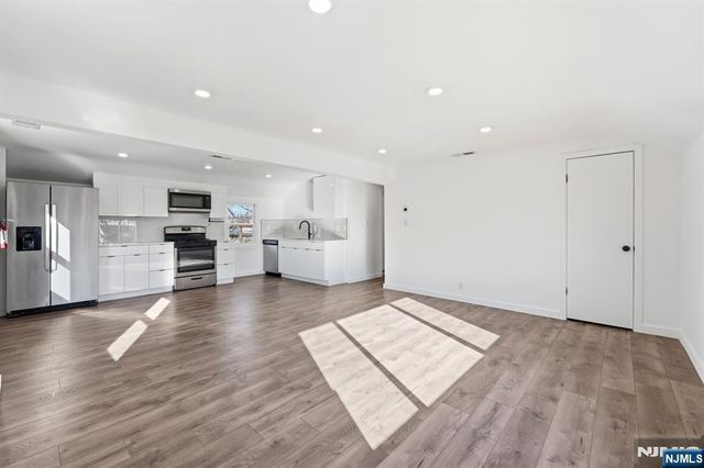 73 Macarthur Avenue, Lodi, NJ 07644