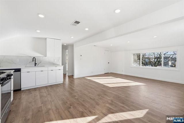 73 Macarthur Avenue, Lodi, NJ 07644