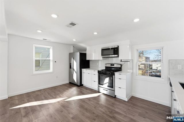 73 Macarthur Avenue, Lodi, NJ 07644