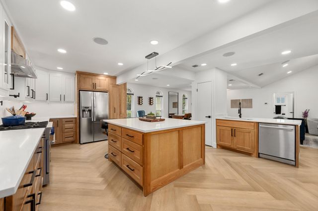 8608 Donna Gail DR, Austin, TX 78757