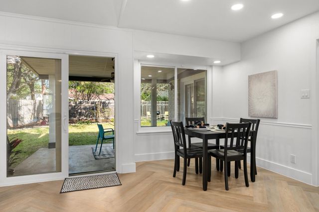 8608 Donna Gail DR, Austin, TX 78757