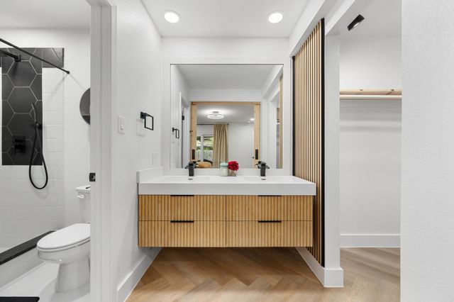 8608 Donna Gail DR, Austin, TX 78757