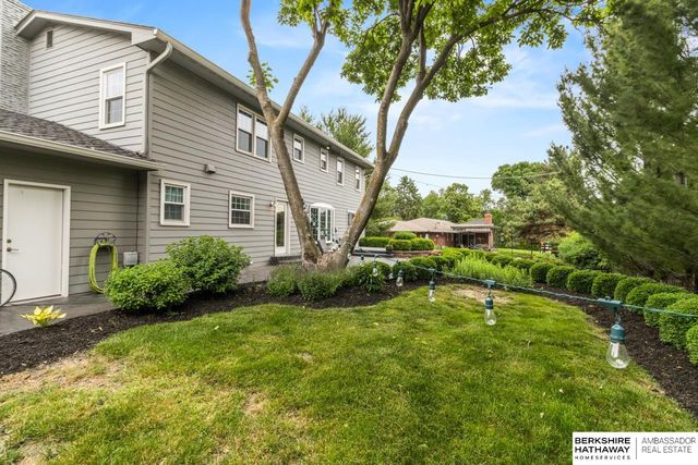 307 N 91st Street, Omaha, NE 68114