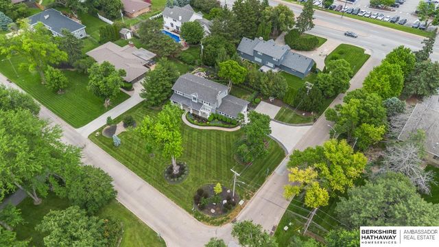 307 N 91st Street, Omaha, NE 68114
