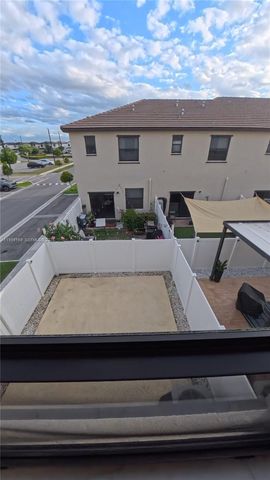 3410 W 112th Pl, Hialeah, FL 33018