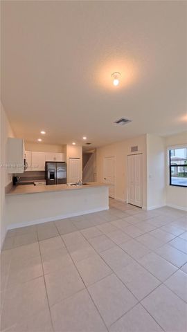 3410 W 112th Pl, Hialeah, FL 33018