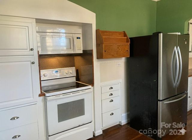 1051 Pee Dee Avenue, Albemarle, NC 28001