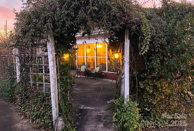 1051 Pee Dee Avenue, Albemarle, NC 28001