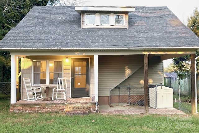 1051 Pee Dee Avenue, Albemarle, NC 28001