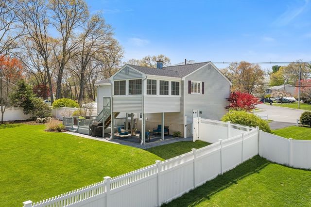 34 Christina Avenue, Billerica, MA 01821