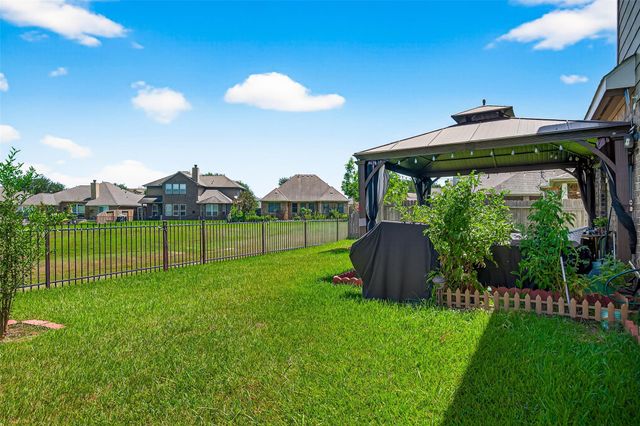 6222 Oxford Lake Drive, Rosenberg, TX 77471