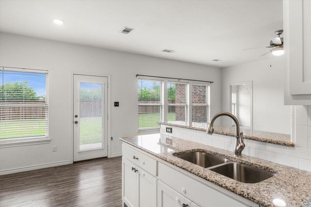 2422 Abigail Lane, Mabank, TX 75147