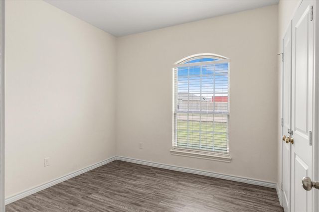 2422 Abigail Lane, Mabank, TX 75147