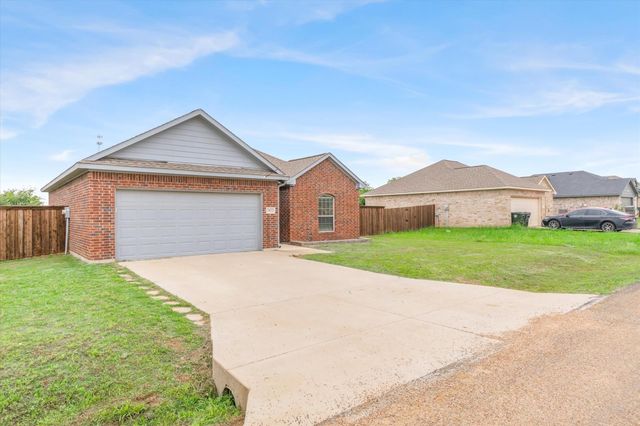 2422 Abigail Lane, Mabank, TX 75147