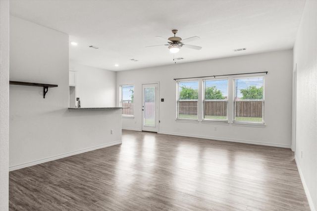 2422 Abigail Lane, Mabank, TX 75147