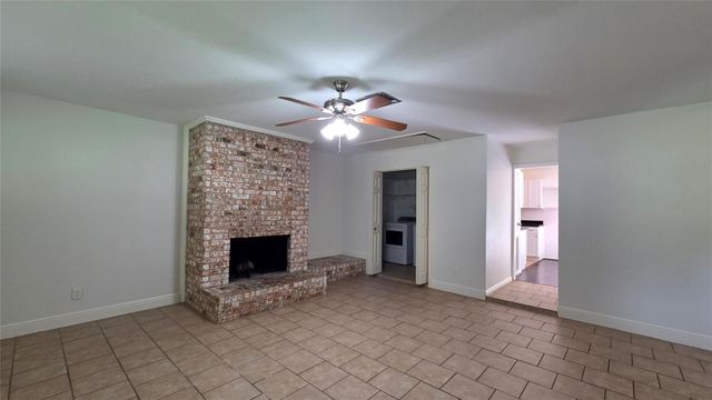 5434 Goldspier Street, Houston, TX 77091