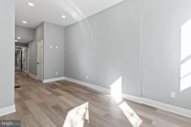 2114 N 8TH ST, Philadelphia, PA 19122