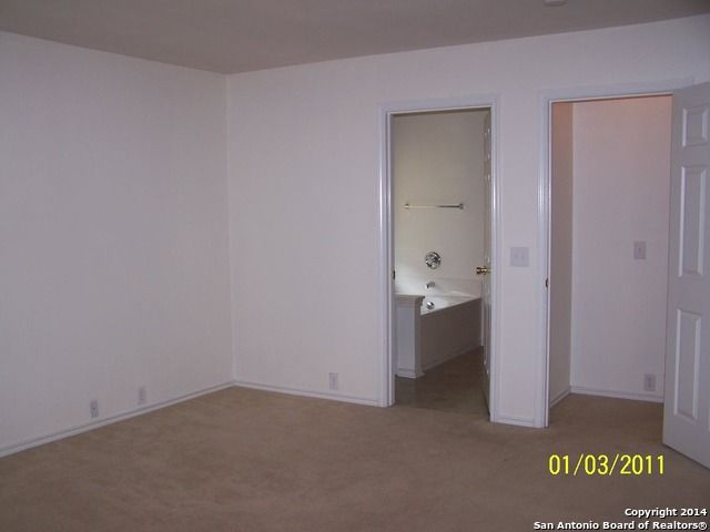 15803 Borwick Ln, Selma, TX 78154