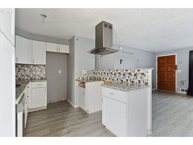 6910 Se 92ND Ave, Portland, OR 97266