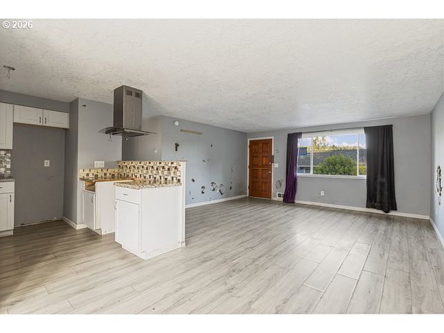6910 Se 92ND Ave, Portland, OR 97266