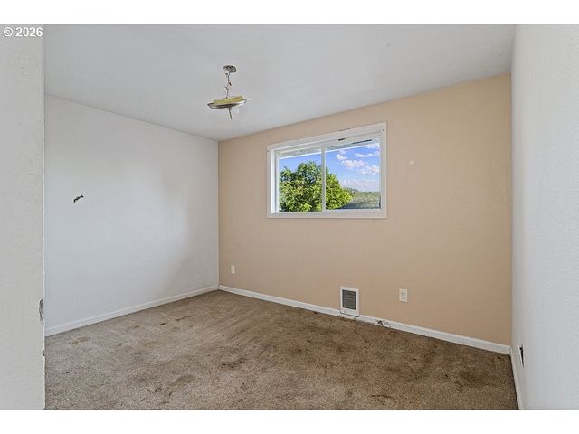6910 Se 92ND Ave, Portland, OR 97266