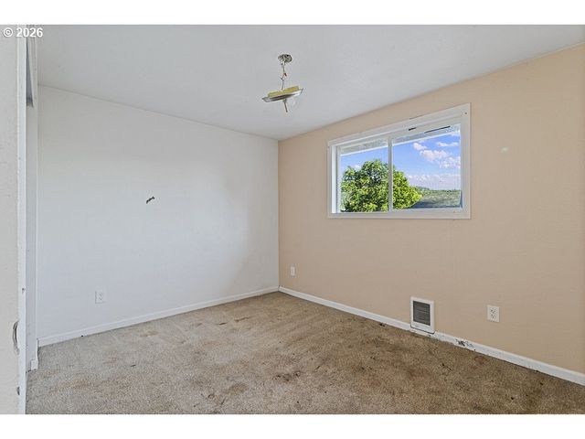 6910 Se 92ND Ave, Portland, OR 97266