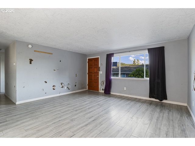 6910 Se 92ND Ave, Portland, OR 97266