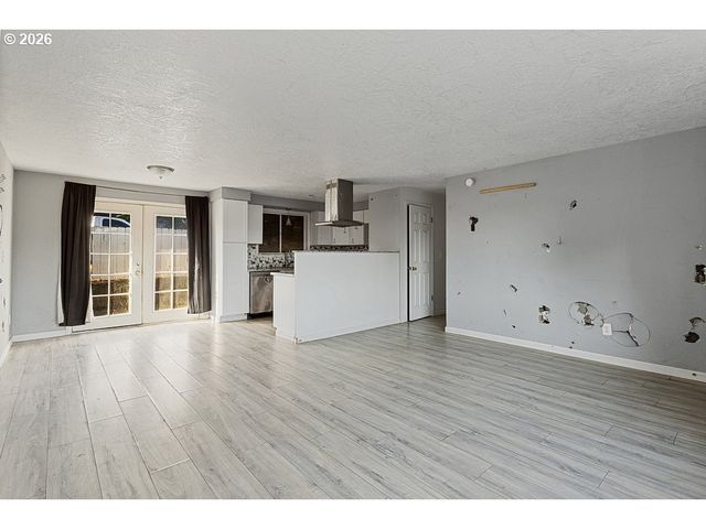 6910 Se 92ND Ave, Portland, OR 97266
