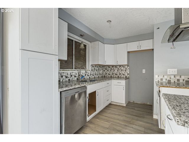 6910 Se 92ND Ave, Portland, OR 97266