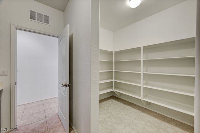 6161 Andover Wood Road, Las Vegas, NV 89113