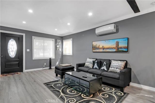 3204 W 27th St, Los Angeles, CA 90018