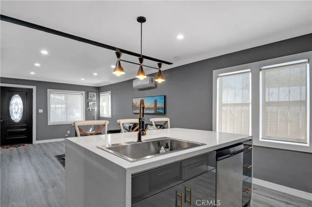3204 W 27th St, Los Angeles, CA 90018