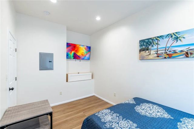 3204 W 27th St, Los Angeles, CA 90018