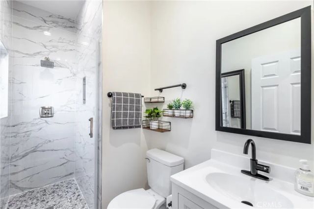 3204 W 27th St, Los Angeles, CA 90018