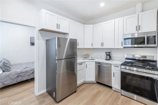 3204 W 27th St, Los Angeles, CA 90018