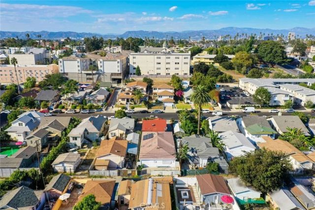 3204 W 27th St, Los Angeles, CA 90018