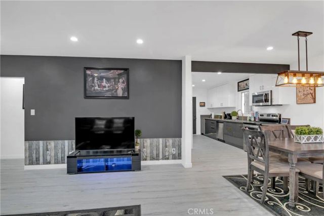 3204 W 27th St, Los Angeles, CA 90018