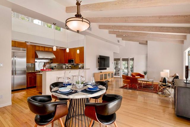 151 S Tahquitz Drive, Palm Springs, CA 92262