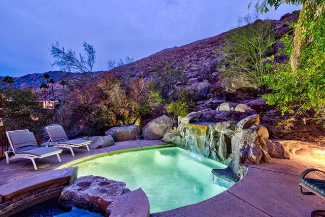 151 S Tahquitz Drive, Palm Springs, CA 92262