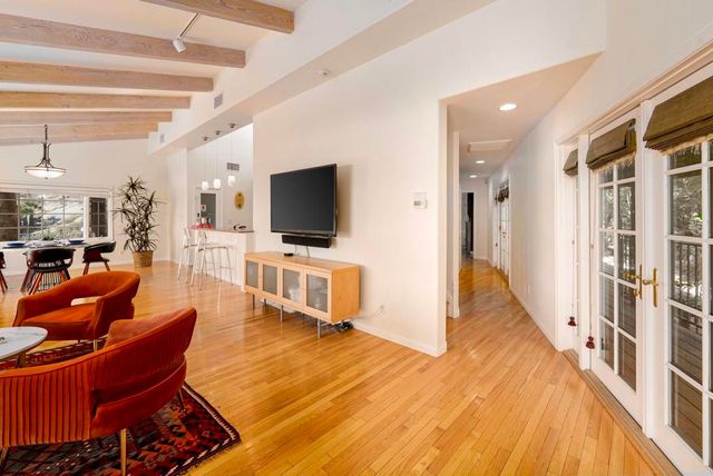 151 S Tahquitz Drive, Palm Springs, CA 92262