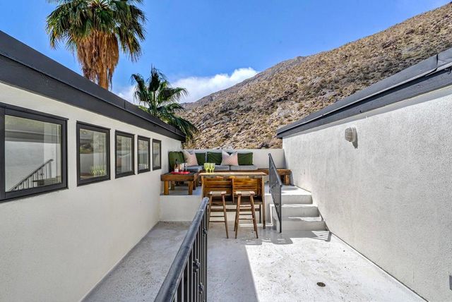 151 S Tahquitz Drive, Palm Springs, CA 92262