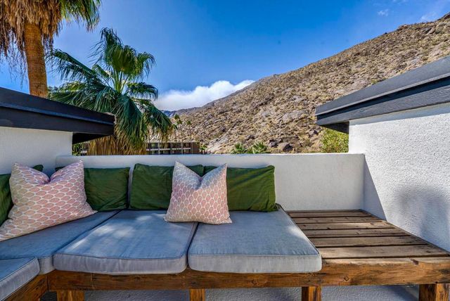 151 S Tahquitz Drive, Palm Springs, CA 92262