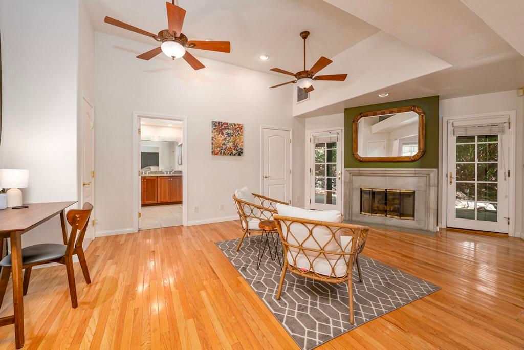 Image 30 of property listing at 151 S Tahquitz Drive, Palm Springs, CA 92262