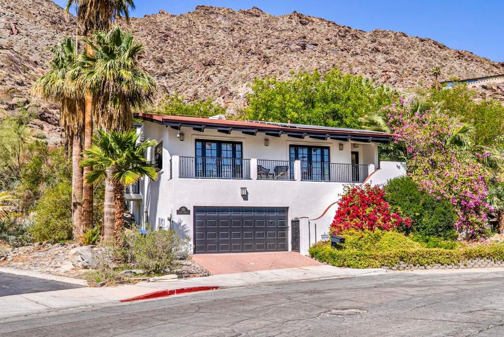 Image 4 of property listing at 151 S Tahquitz Drive, Palm Springs, CA 92262